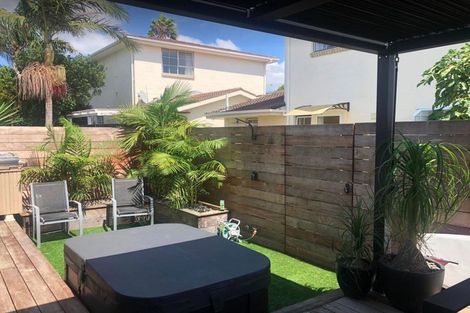 Photo of property in 2/8 Cecil Road, Milford, Auckland, 0620