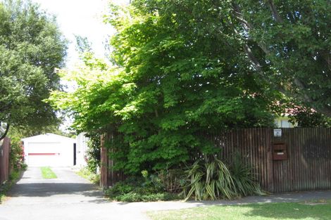 Photo of property in 8 Tenby Place, Avondale, Christchurch, 8061