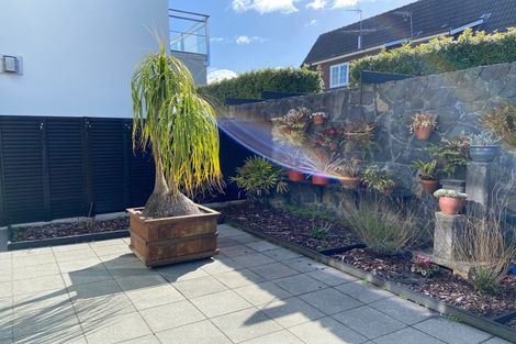 Photo of property in 7/258 Hurstmere Road, Takapuna, Auckland, 0622