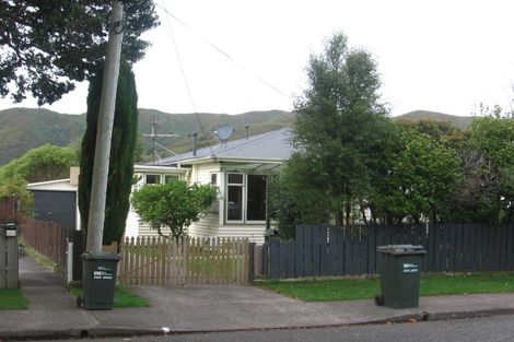 Photo of property in 14 Raymond Terrace, Fairfield, Lower Hutt, 5011