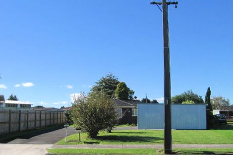 Photo of property in 2/39 Buckingham Crescent, Manukau, Auckland, 2025