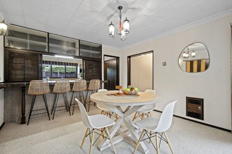 Photo of property in 18 Hawkswood Place, Avonhead, Christchurch, 8042