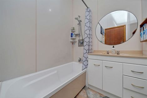 Photo of property in 36 Vogel Street, Hawera, 4610