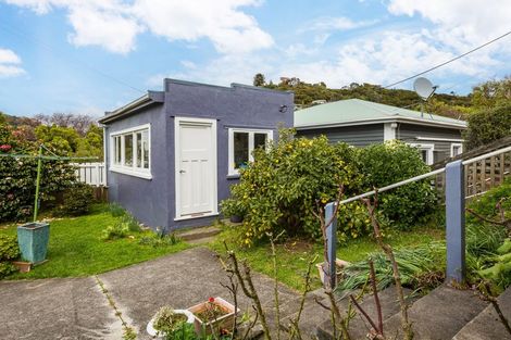 Photo of property in 61 Bayview Road, Paremata, Porirua, 5024