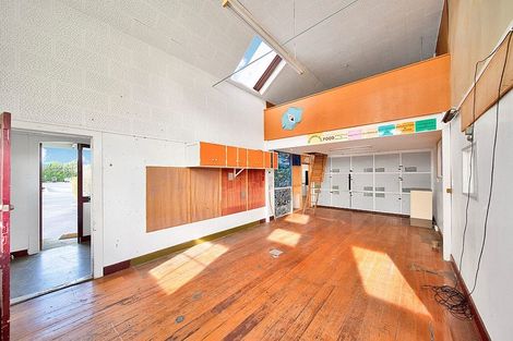 Photo of property in 105 High Street South, Eltham, 4322