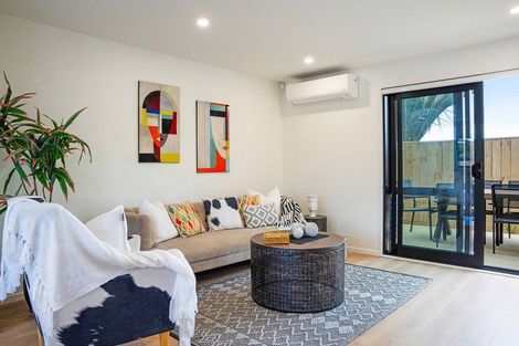 Photo of property in 28a Mckinstry Avenue, Mangere East, Auckland, 2024