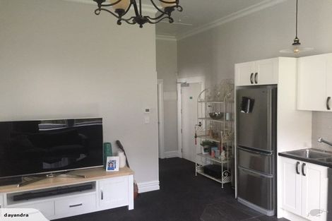 Photo of property in 15 Portland Crescent, Thorndon, Wellington, 6011