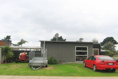 Photo of property in 140 Sands Crescent, Matarangi, Whitianga, 3592