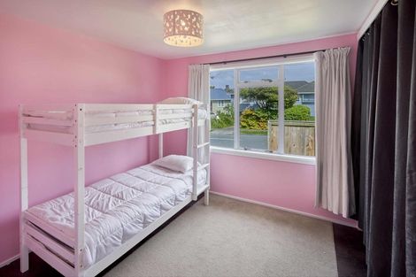 Photo of property in 118 Dimock Street, Titahi Bay, Porirua, 5022