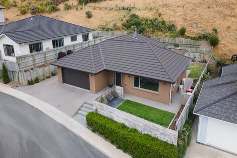 Photo of property in 21 Bickerton Rise, Churton Park, Wellington, 6037