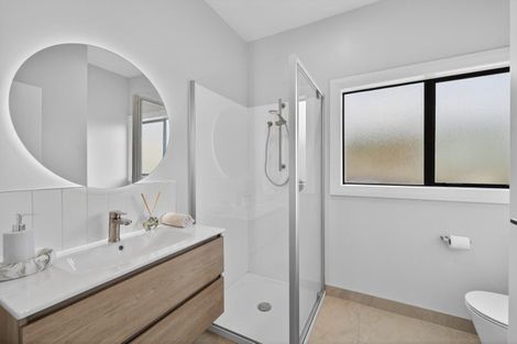 Photo of property in 13 Kowhai Terrace, Saint Martins, Christchurch, 8022