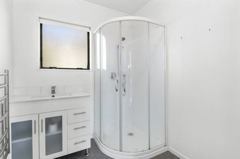 Photo of property in 18 Kahurangi Place, Snells Beach, 0920