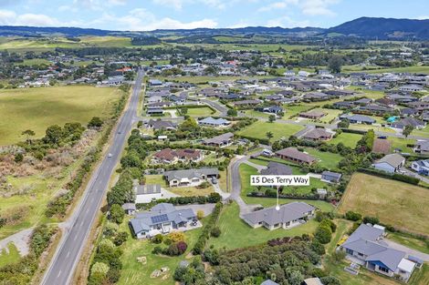 Photo of property in 15 Des Terry Way, Waipu, 0510