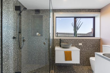 Photo of property in 71 Pah Road, Cockle Bay, Auckland, 2014