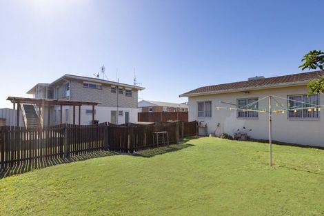 Photo of property in 128 Marine Parade, Mount Maunganui, 3116