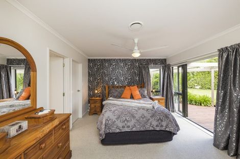 Photo of property in 234 Polson Hill Drive, Aokautere, Palmerston North, 4471