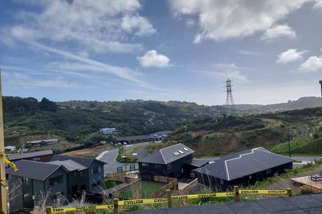 Photo of property in 12 Bee Lane, Whitby, Porirua, 5024