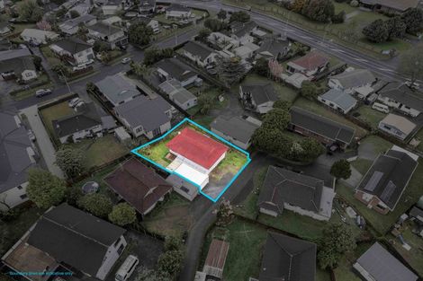 Photo of property in 2/17 Anglers Way, Wattle Downs, Auckland, 2102