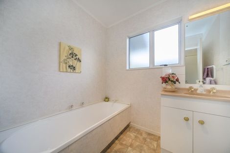 Photo of property in 24 Haydon Street, Roslyn, Palmerston North, 4414