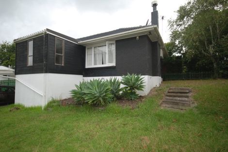 Photo of property in 21 Amberley Avenue, Te Atatu South, Auckland, 0610