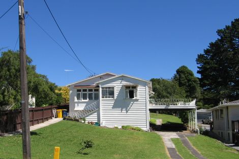 Photo of property in 22 Aorangi Place, Birkenhead, Auckland, 0626