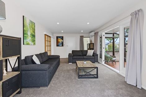 Photo of property in 324 Yaldhurst Road, Avonhead, Christchurch, 8042