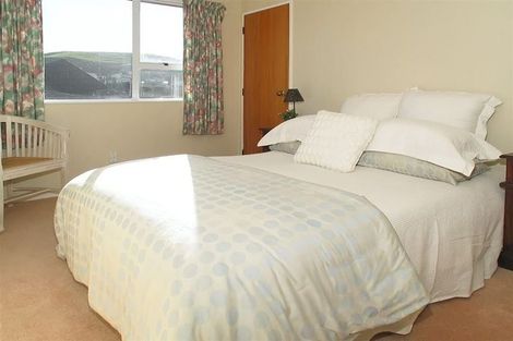 Photo of property in 4 Swinford Crescent, Johnsonville, Wellington, 6037