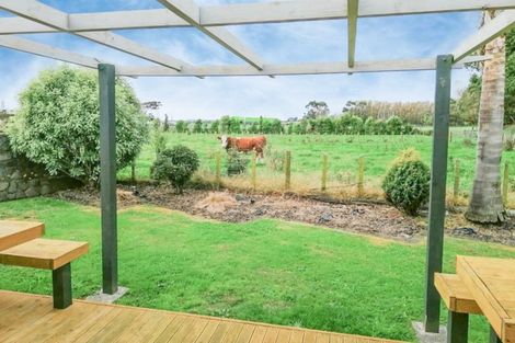 Photo of property in 15 Charles Cross Street, Longburn, Palmerston North, 4412