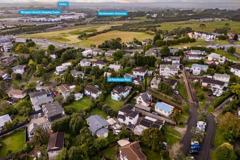 Photo of property in 18 Peterhouse Place, West Harbour, Auckland, 0618