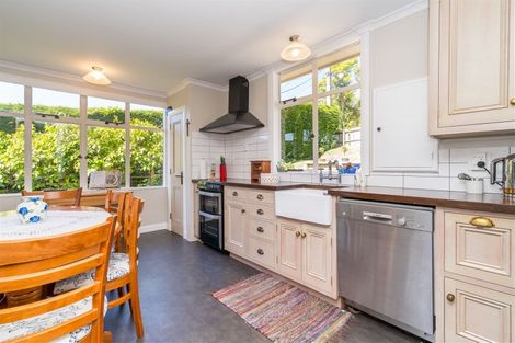 Photo of property in 1 Saint Ronans Road, Macandrew Bay, Dunedin, 9077