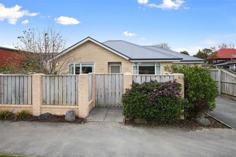 Photo of property in 23a Grassmere Street, Papanui, Christchurch, 8052