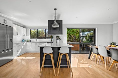 Photo of property in 57 Puflett Road, Havelock North, 4130