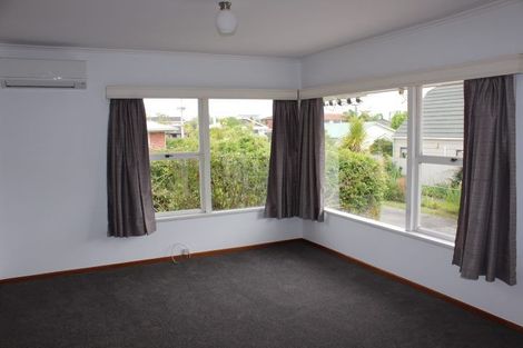 Photo of property in 1/13 Stanley Avenue, Milford, Auckland, 0620