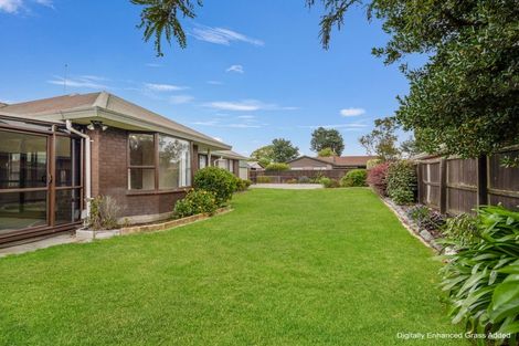 Photo of property in 8 Peebles Drive, Hei Hei, Christchurch, 8042