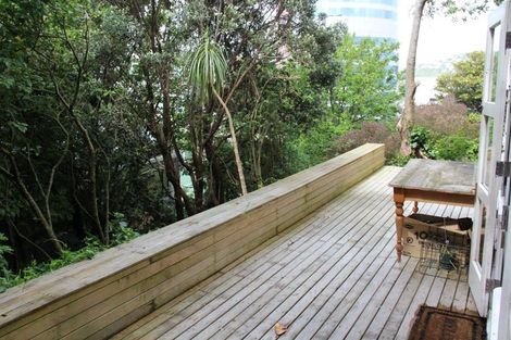 Photo of property in 5 Allenby Terrace, Wellington Central, Wellington, 6011