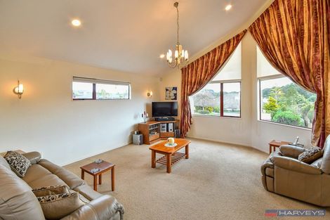 Photo of property in 115 Charles Prevost Drive, The Gardens, Auckland, 2105