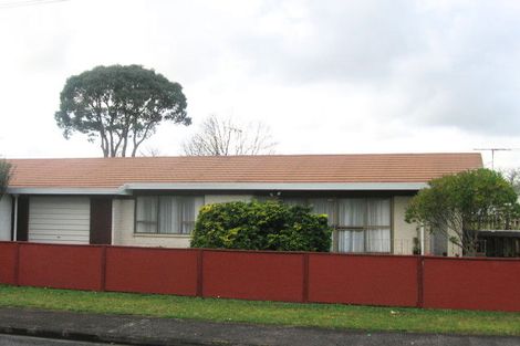 Photo of property in 1/2 Albion Place, Papakura, 2110