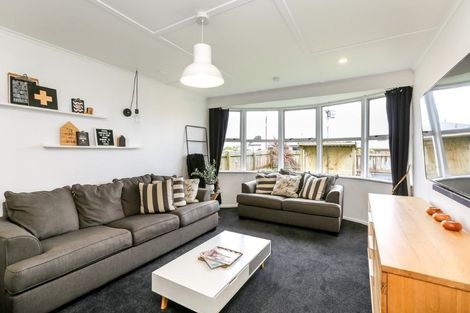 Photo of property in 525 Mangorei Road, Highlands Park, New Plymouth, 4312