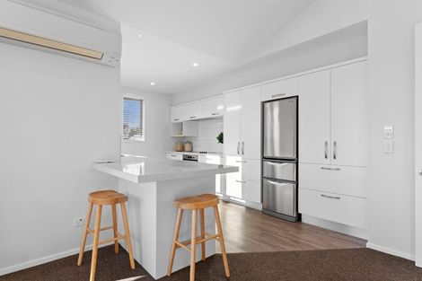 Photo of property in 58 Mcfaddens Road, St Albans, Christchurch, 8052