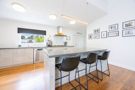 Photo of property in 16 Tamumu Road, Waipawa, 4210