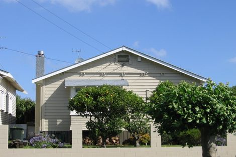 Photo of property in 92 Walker Road, Point Chevalier, Auckland, 1022