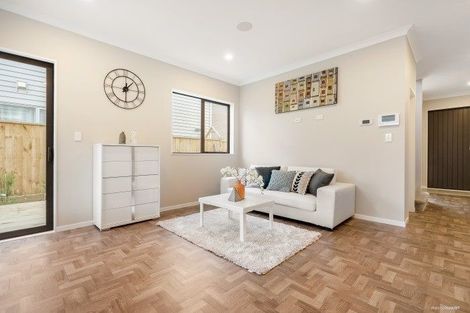 Photo of property in 10 Hinoki Way, Flat Bush, Auckland, 2019