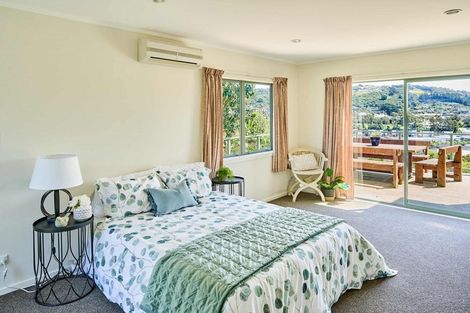Photo of property in 42f James Cook Drive, Whitby, Porirua, 5024