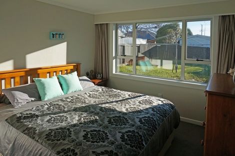 Photo of property in 68 Edinburgh Crescent, Waikiwi, Invercargill, 9810