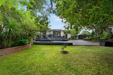 Photo of property in 2 Riserra Drive, Ranui, Auckland, 0612