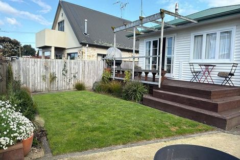 Photo of property in 17 Princess Road, Bellevue, Tauranga, 3110