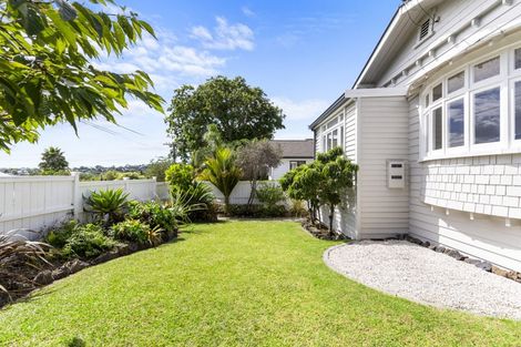 Photo of property in 4 Cambrai Avenue, Mount Roskill, Auckland, 1041