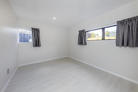 Photo of property in 80 Everglade Drive, Goodwood Heights, Auckland, 2105
