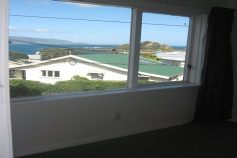 Photo of property in 3-5 Knoll Street, Island Bay, Wellington, 6023