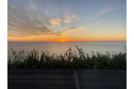 Photo of property in 132 Priestley Terrace, Bluff Hill, Napier, 4110